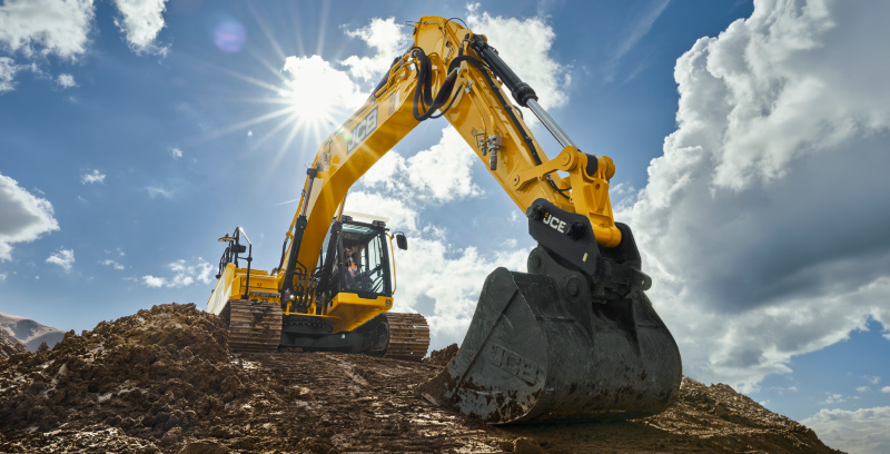JCB 220X
